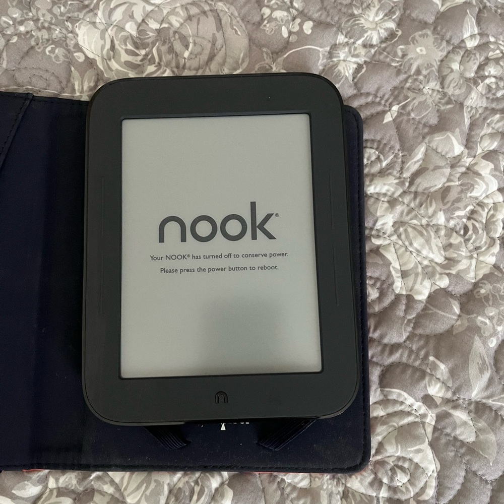 Nook Black eBook Reader Slim Design